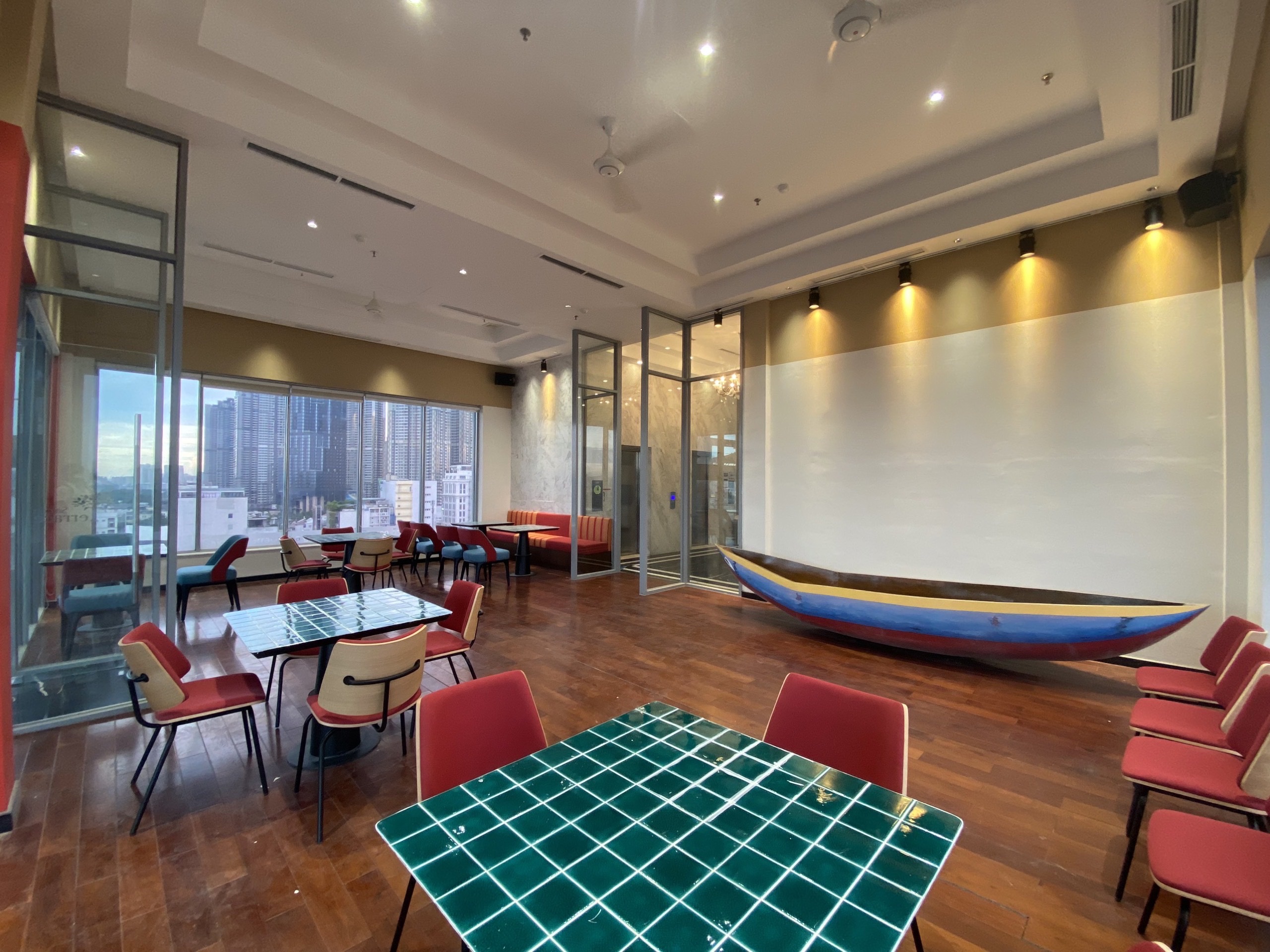 OAKWOOD HOTEL -HO CHI MINH